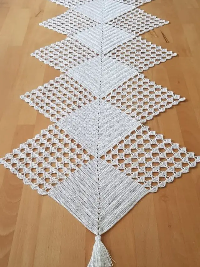 cropped-diferente-trilho-de-mesa-de-croche-simples.jpg